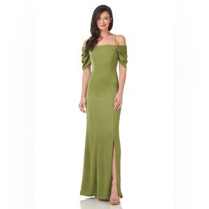 JS COLLECTION/ OFF
SHOULDER SPAGHETTI STRAP GOWN/‎ Color: Green NWT Size 4